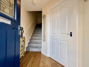 Entrance Hallway- click for photo gallery